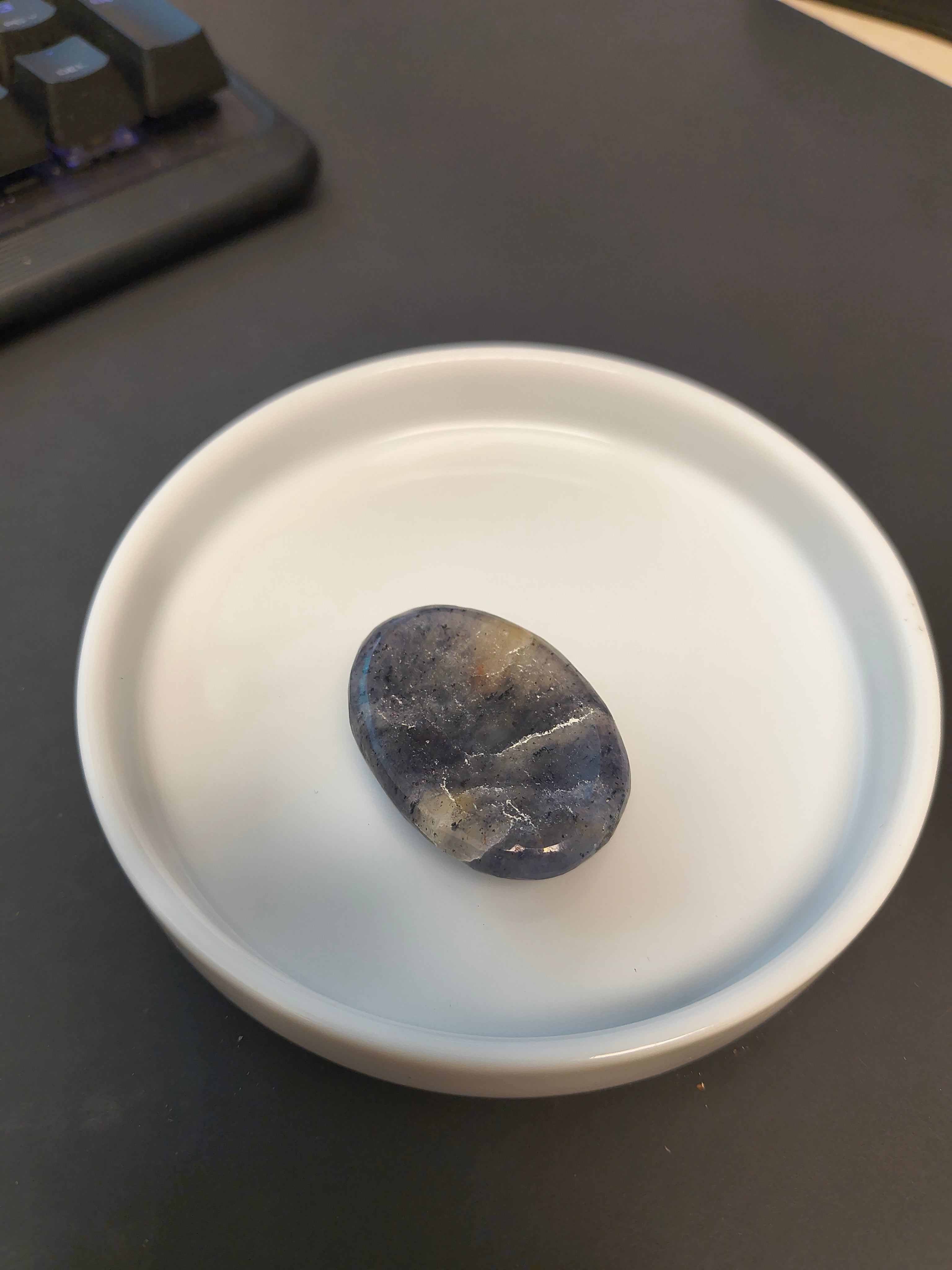 Worry Stone - Iolite